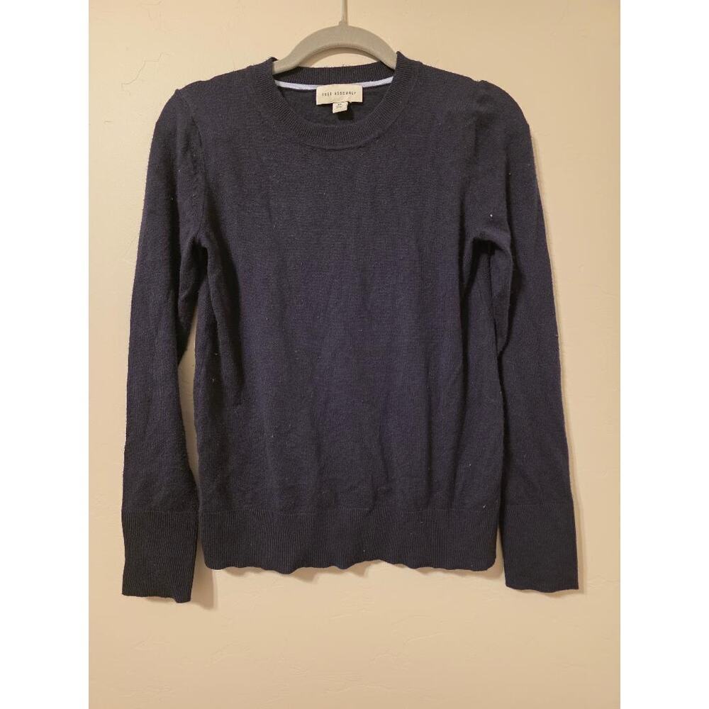 🖤 Free Assembly Black Crewneck Sweater – XS